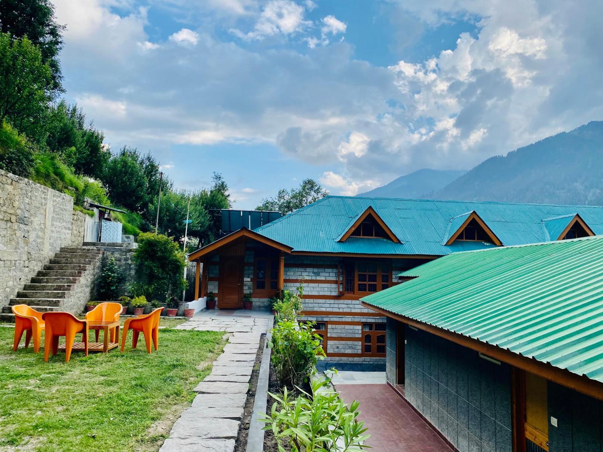 Snow Clad Riverview Hotel & Resort, Manali Kültér fotó