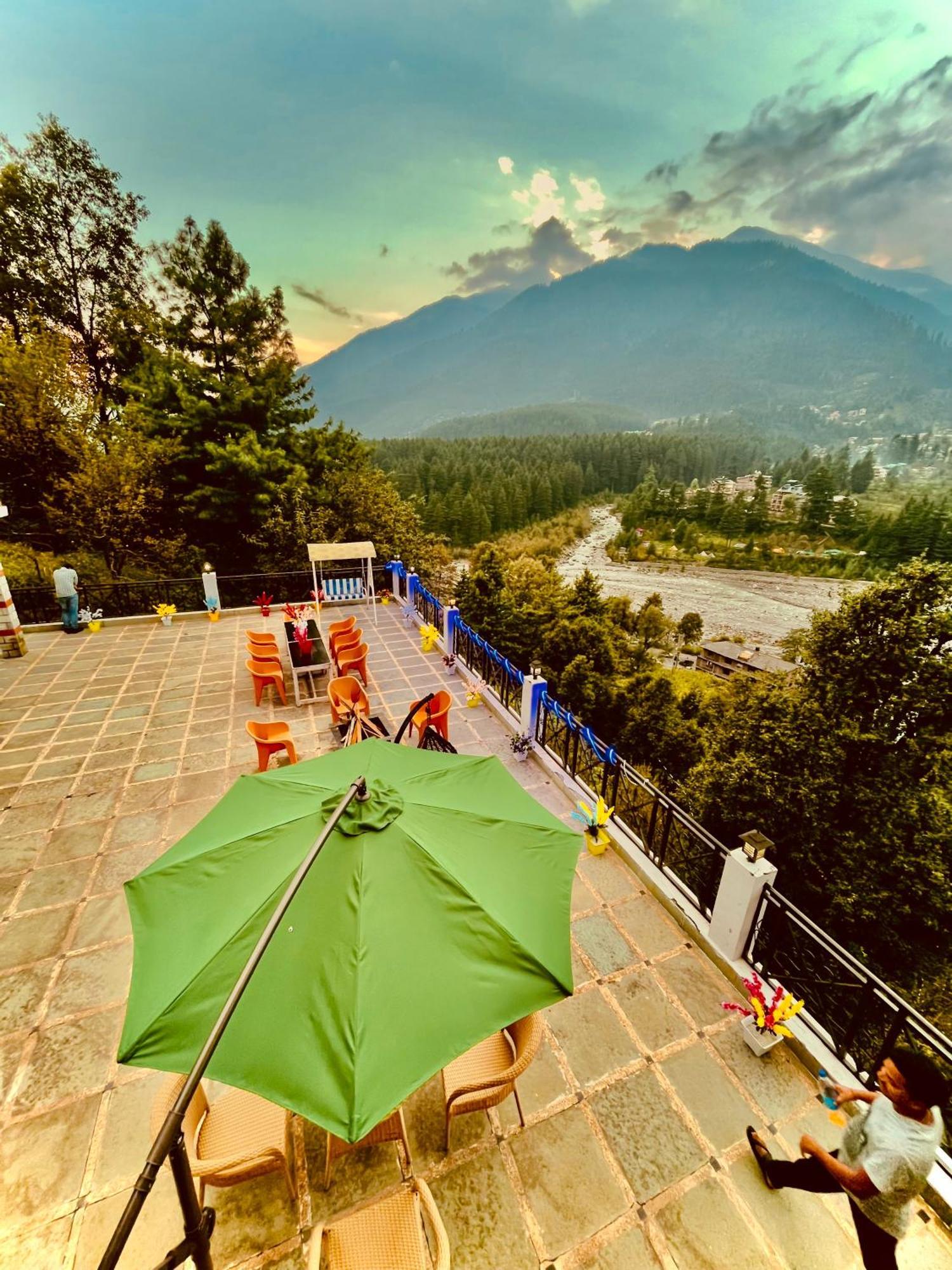 Snow Clad Riverview Hotel & Resort, Manali Kültér fotó