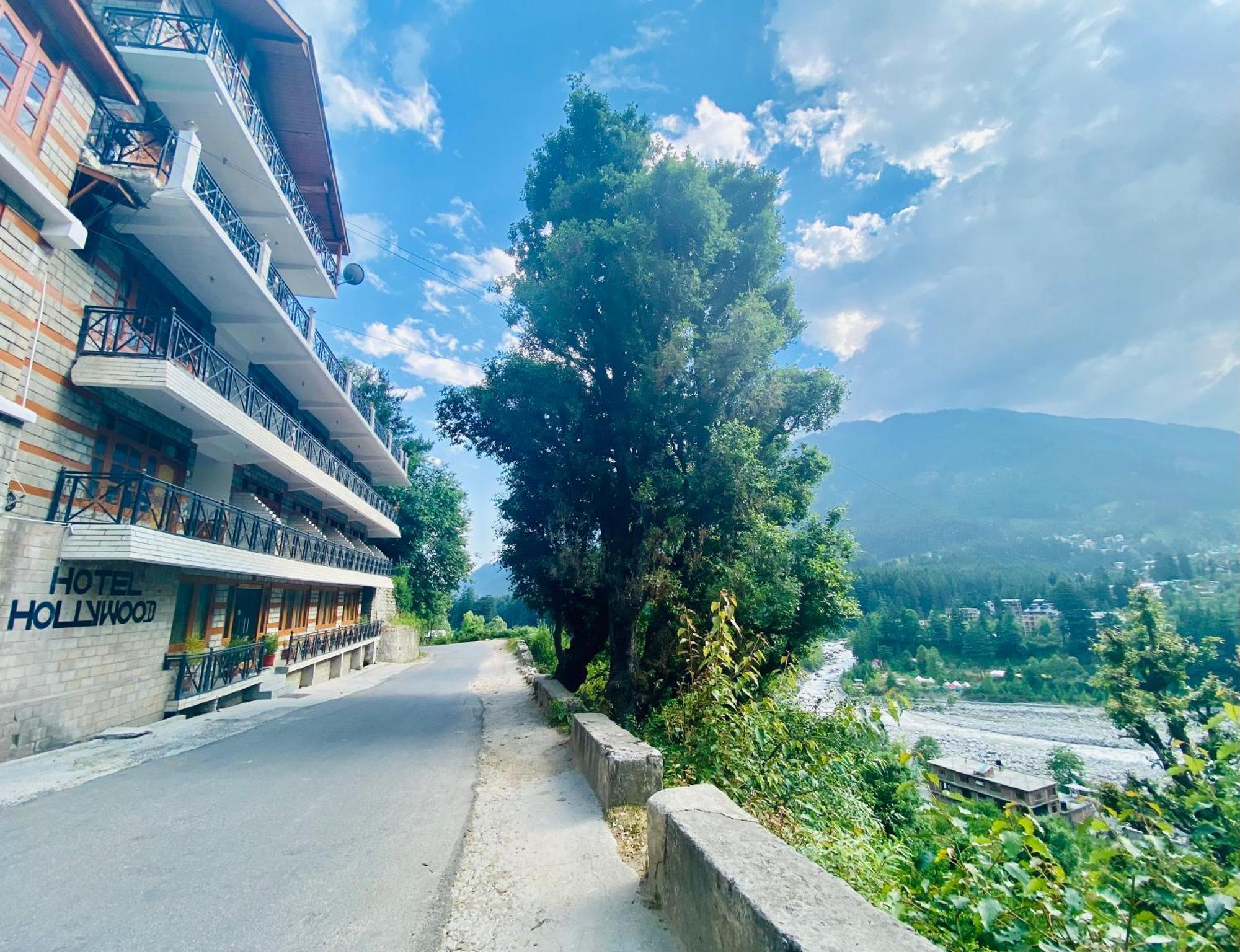 Snow Clad Riverview Hotel & Resort, Manali Kültér fotó